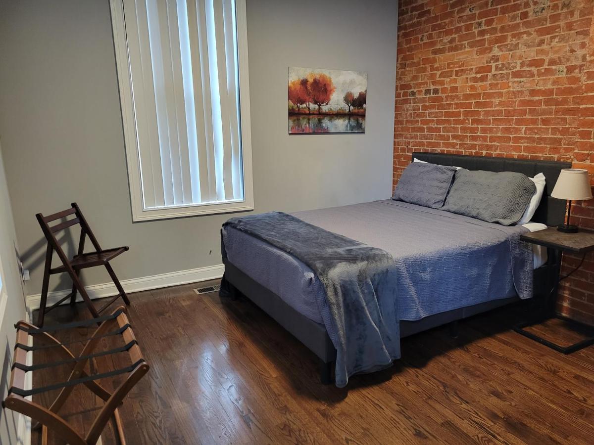 Spacious Industrial Split Level With A Balcony Cincinnati Esterno foto